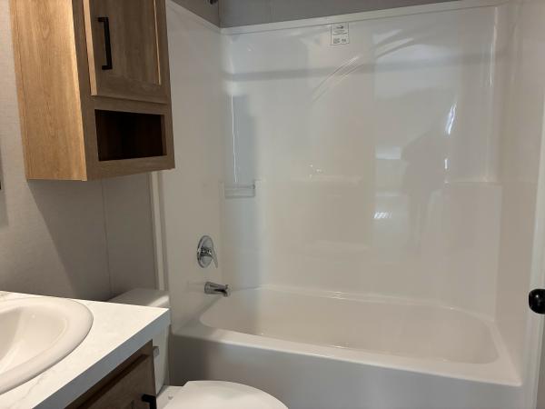 2025 Champion RAP1656H22208 Mobile Home