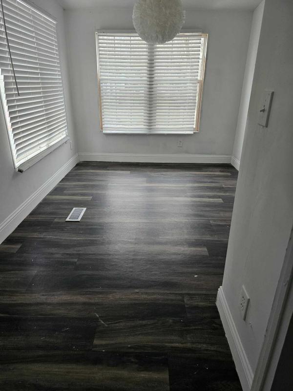 2006 Clayton mh 129 Mobile Home