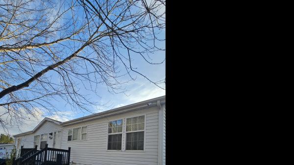 2006 Clayton mh 129 Mobile Home