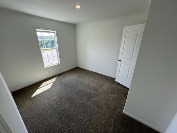 2021 CHAMPION RA2848201 Mobile Home