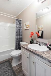 2020 Clayton Homes Inc Community Series Mobile Home