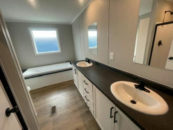 2025 Champion Redmond - New Moon Manufactured Home