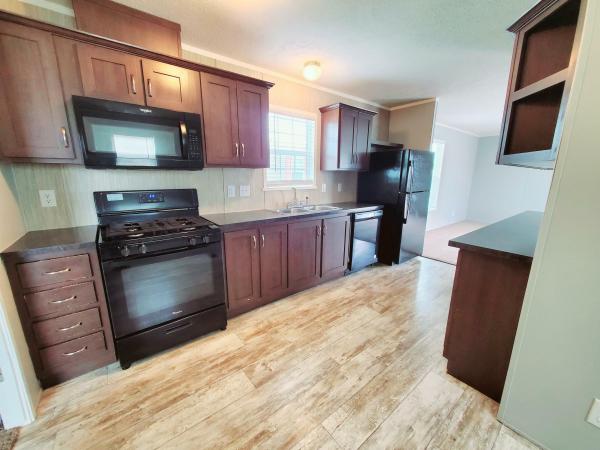 Photo 1 of 2 of home located at 9893 Sailmaster Drive 1040 Fair Haven, MI 48023