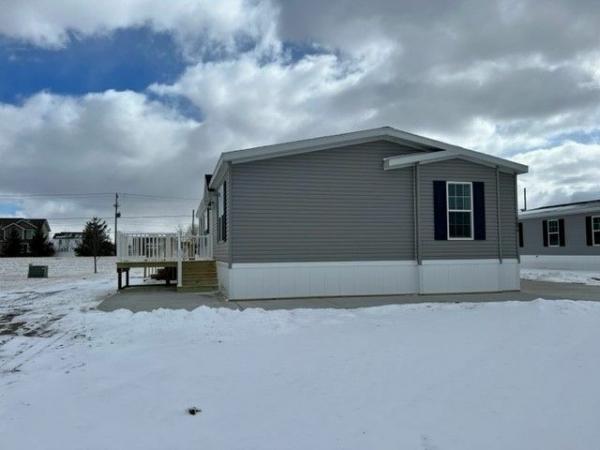 Photo 1 of 2 of home located at 4286 Parkway Street Lot Pw4286 Saginaw, MI 48603