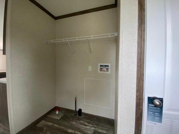 2021 Clayton Homes Inc Pulse Mobile Home