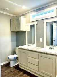 2022 American Homestar Corp Oak Creek Mobile Home