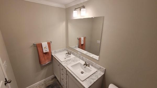 2023 Clayton Homes Inc Community Series Mobile Home