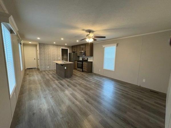 2023 Champion Dutch Diamond II Mobile Home