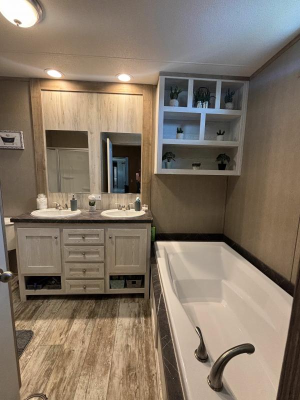 2021 31ANN16763FH22 Mobile Home