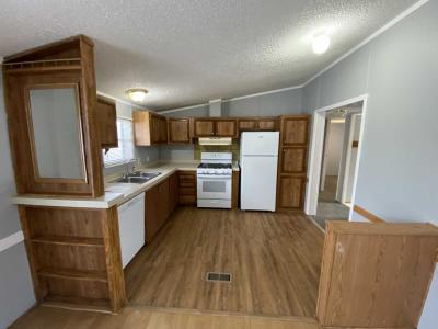 Photo 4 of 15 of home located at 1914 Borman Ct #55 Milford, MI 48381