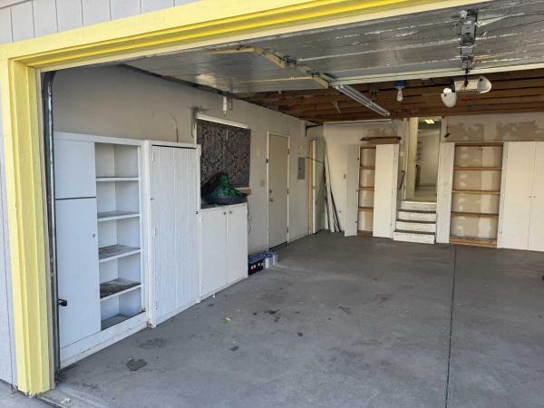 1994 Skyline Wood Manor Manufactured Home