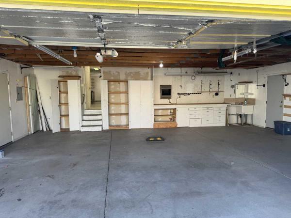 1994 Skyline Wood Manor Manufactured Home