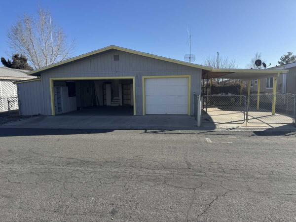 1994 Skyline Wood Manor Manufactured Home