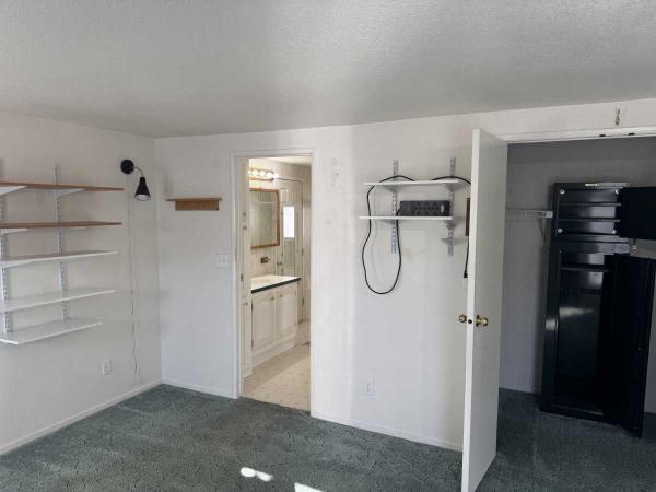 1994 Skyline Wood Manor Manufactured Home