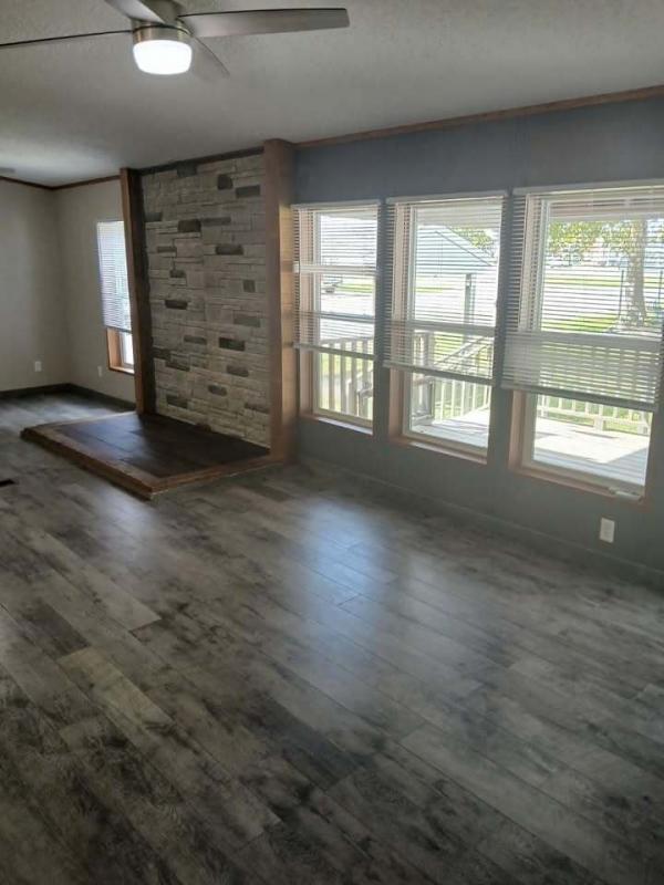 Photo 1 of 2 of home located at 4550 Central Ave NE Minneapolis, Mn 55421 Minneapolis, MN 55421