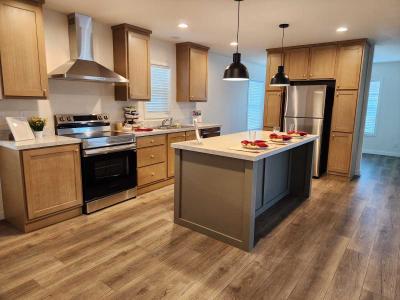 Photo 4 of 10 of home located at 1000 Mckern Court Lot #18 Newberg, OR 97132