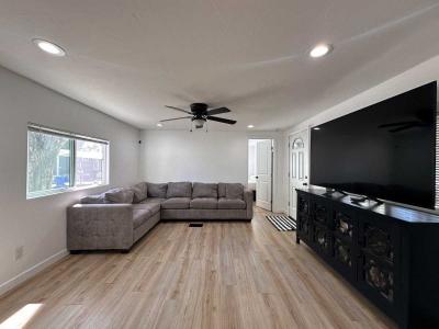 Photo 5 of 13 of home located at 1111 E Limberlost #179 Tucson, AZ 85719