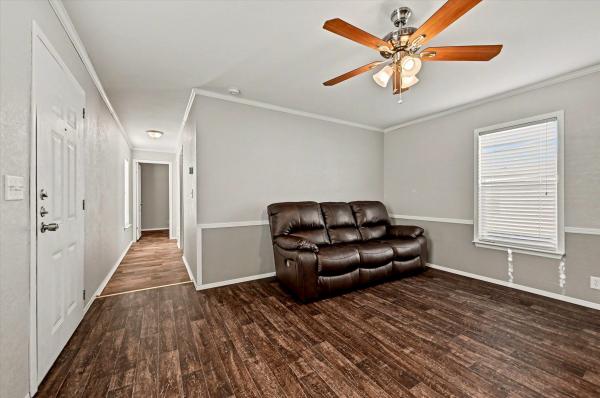 2017 PALM HARBOR HOMES YES COMMUNITIES 330YC15723P Mobile Home