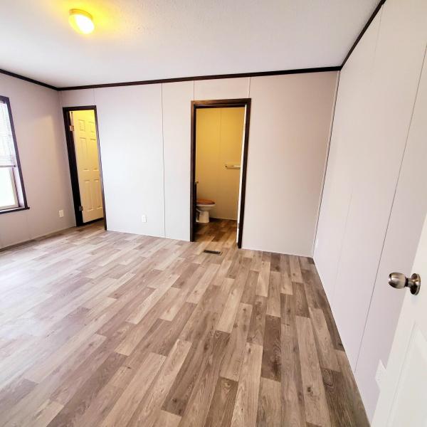 2021 Champion Dutch Edge II Mobile Home