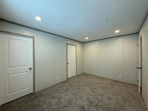 2025 Clayton-Wakarusa Manufactured Home