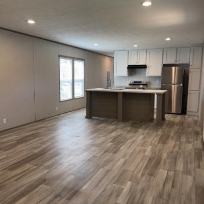 Photo 5 of 24 of home located at 27 Crestwood Drive #0024 Middletown, IN 47356