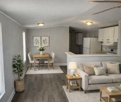 Photo 2 of 19 of home located at 63 Tower Manor Cir E Auburndale, FL 33823