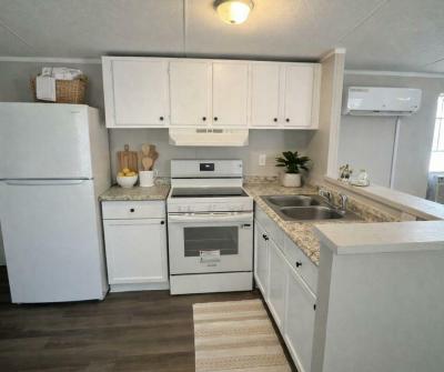 Photo 3 of 19 of home located at 63 Tower Manor Cir E Auburndale, FL 33823