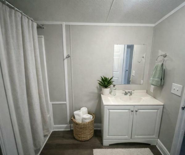 2000 SCHU Unknown  Home