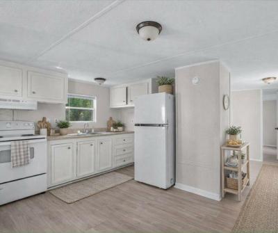 Photo 4 of 20 of home located at 10166 103rd Street, Lot #85 Jacksonville, FL 32210