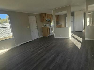 Photo 5 of 13 of home located at 6280 Hamilton Dr. #37 Fort Myers, FL 33905