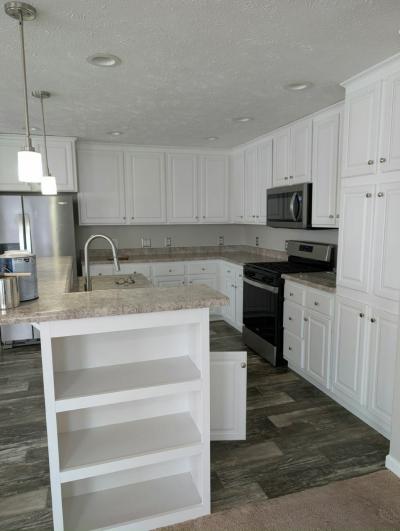 Photo 4 of 23 of home located at 30021 Pineview Circle Chesterfield, MI 48051