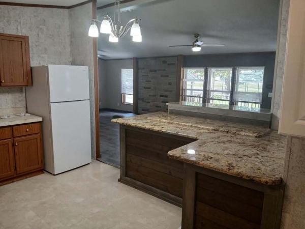 Photo 1 of 2 of home located at 400 Lindale Dr #6 Marion, Ia 52302 Marion, IA 52302