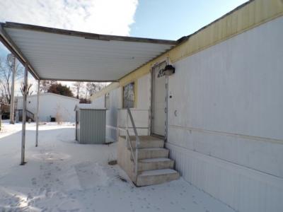 Photo 2 of 14 of home located at 1324 Camelot Manor Portage, IN 46368