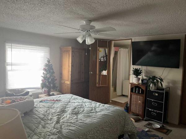 1992 Fairmont Manufactured Home