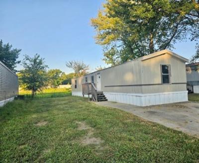 Mobile Home at 86 Holiday Mobile Home Pa Pontoon Beach, IL 62040