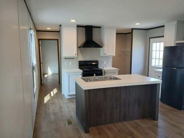 2025 New Homes Mobile Home For Sale