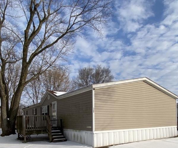 Photo 1 of 1 of home located at 148 Holiday Mobile Home Park Pontoon Beach Illinois 62040 Pontoon Beach, IL 62040