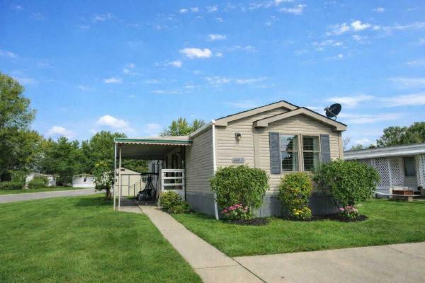 Photo 1 of 2 of home located at 4601 Braebury Ct Sterling Heights, MI 48310