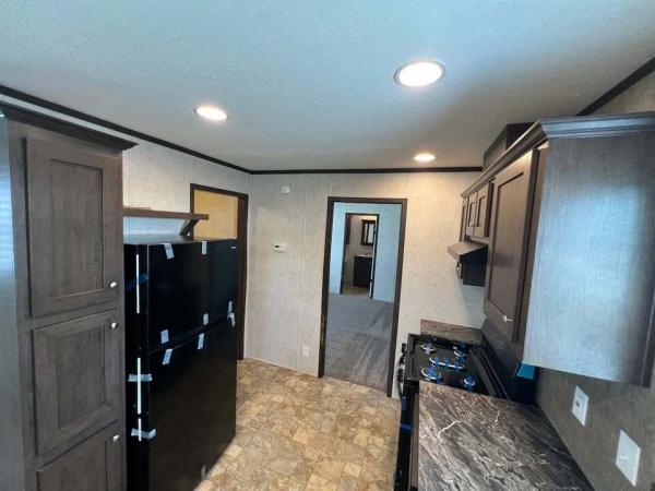 2017 Champion RA1664-SH3 Mobile Home