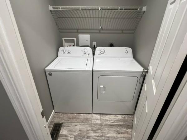 2019 Skyline E432C Mobile Home