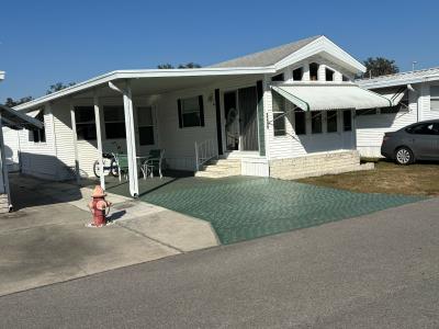 Photo 2 of 16 of home located at 37535 Crimson Lane Zephyrhills, FL 33541