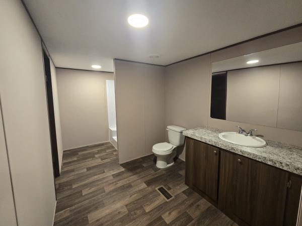 2023 Clayton Mobile Home