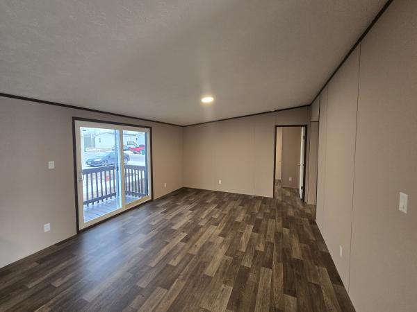 2023 Clayton Mobile Home