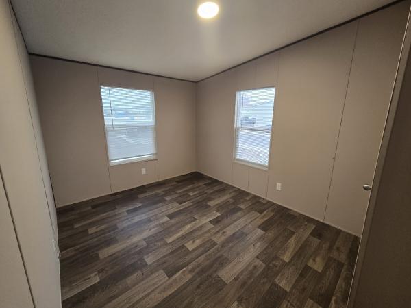 2023 Clayton Mobile Home