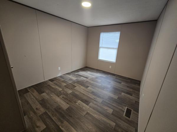 2023 Clayton Mobile Home