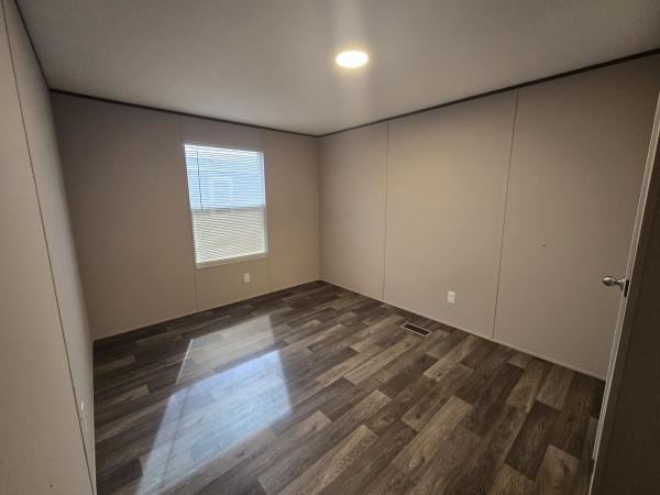 2023 Clayton Mobile Home