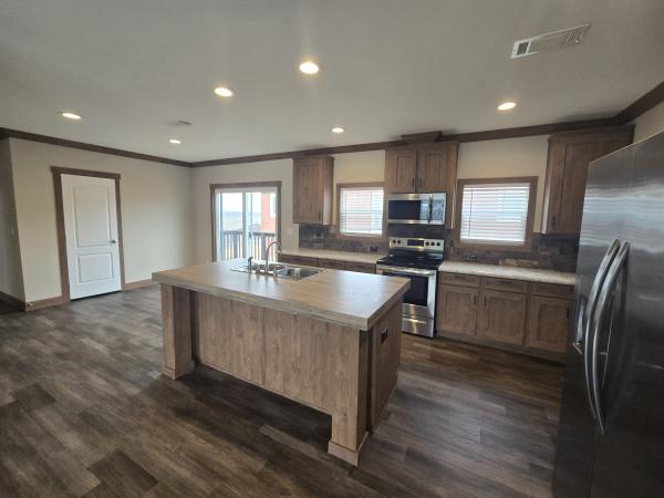 2023 Clayton 32DEV28563A (4Bed) Mobile Home