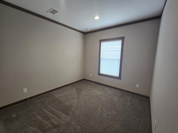 2023 Clayton 32DEV28563A (4Bed) Mobile Home