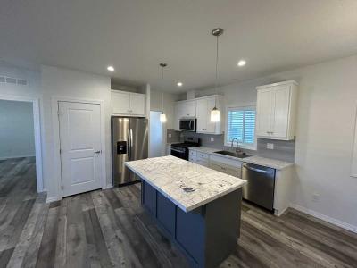 Photo 3 of 18 of home located at 3444 W Center Street #21 Riverside, CA 92501