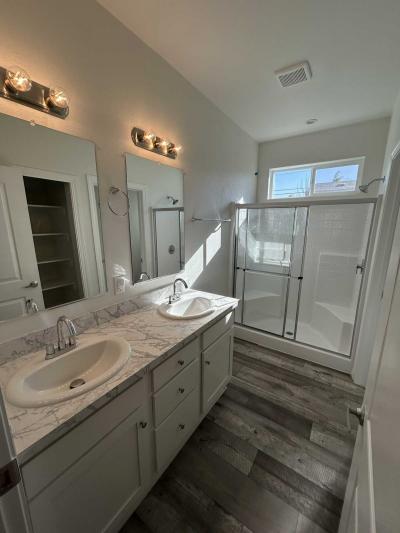 Photo 5 of 18 of home located at 3444 W Center Street #21 Riverside, CA 92501